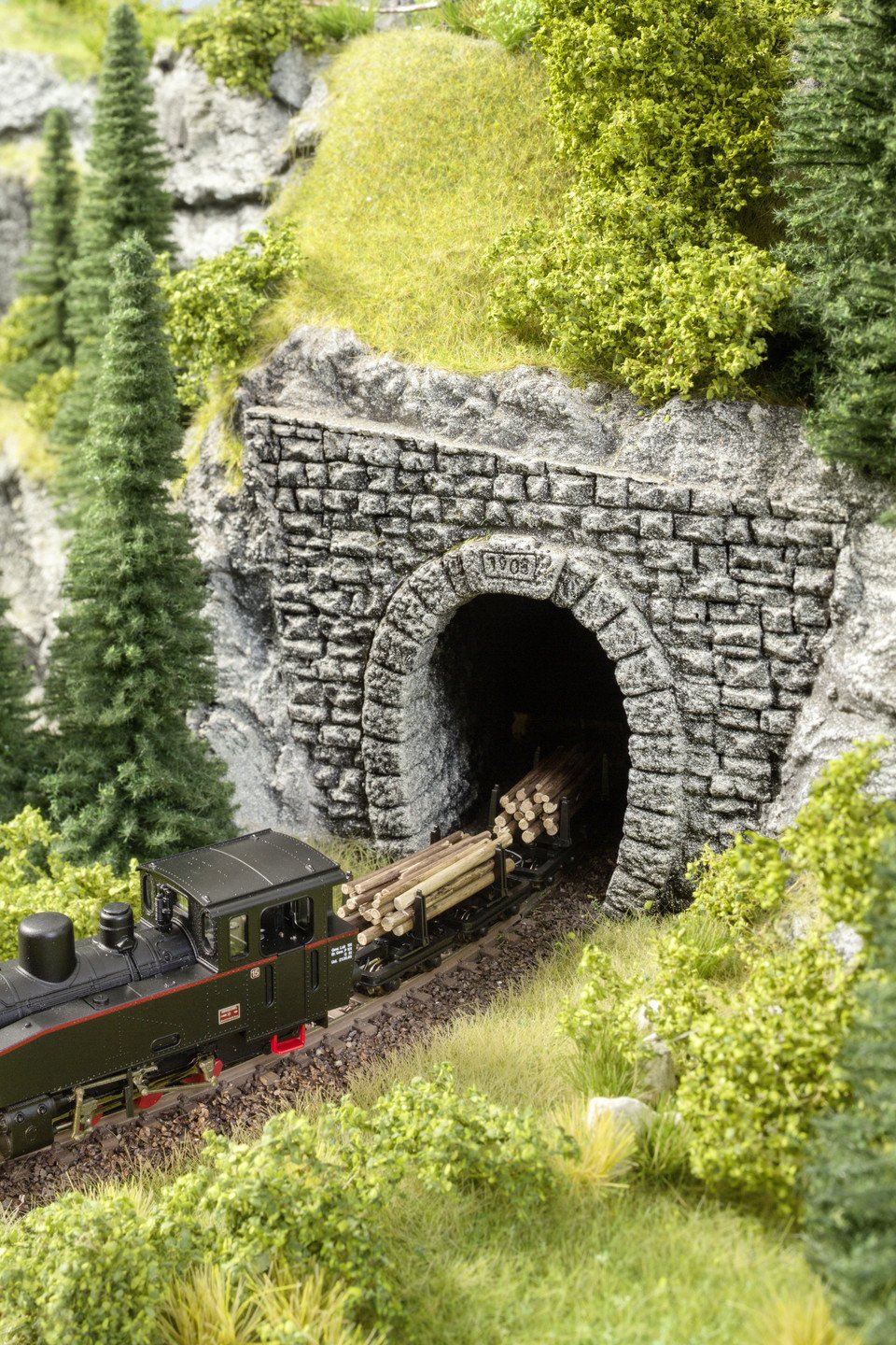 Tunnel-Portal, 1-gleisig, für Schmalspurbahnen