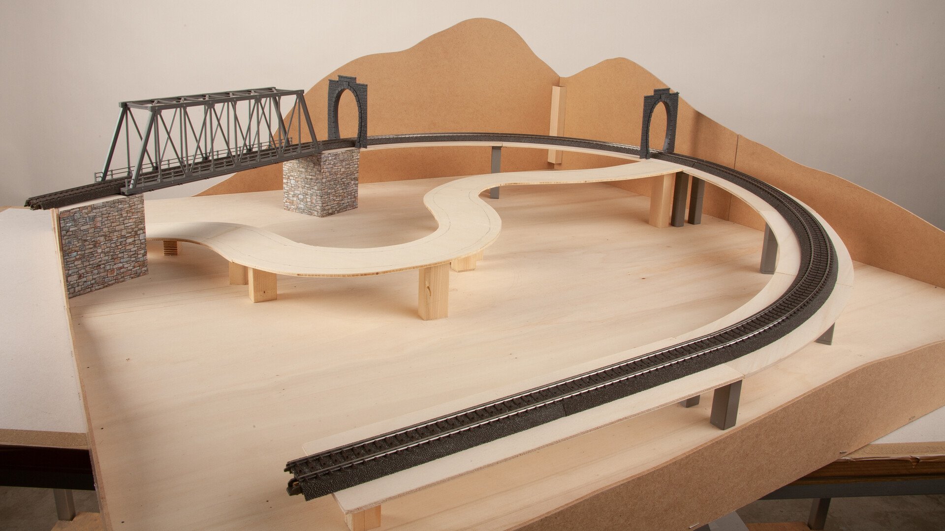 Start-Set „Modellbahn-Anlagenbau"