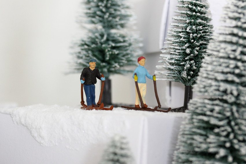 4. Make the decorations wintery and Christmassy!